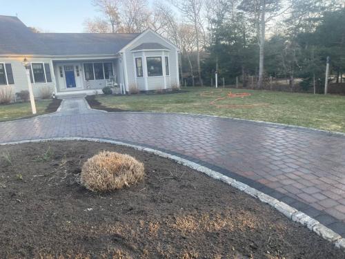 Paver Driveway with Cobblestone edge