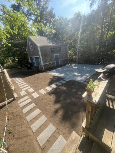 Paver Patio with Bluestones stepper